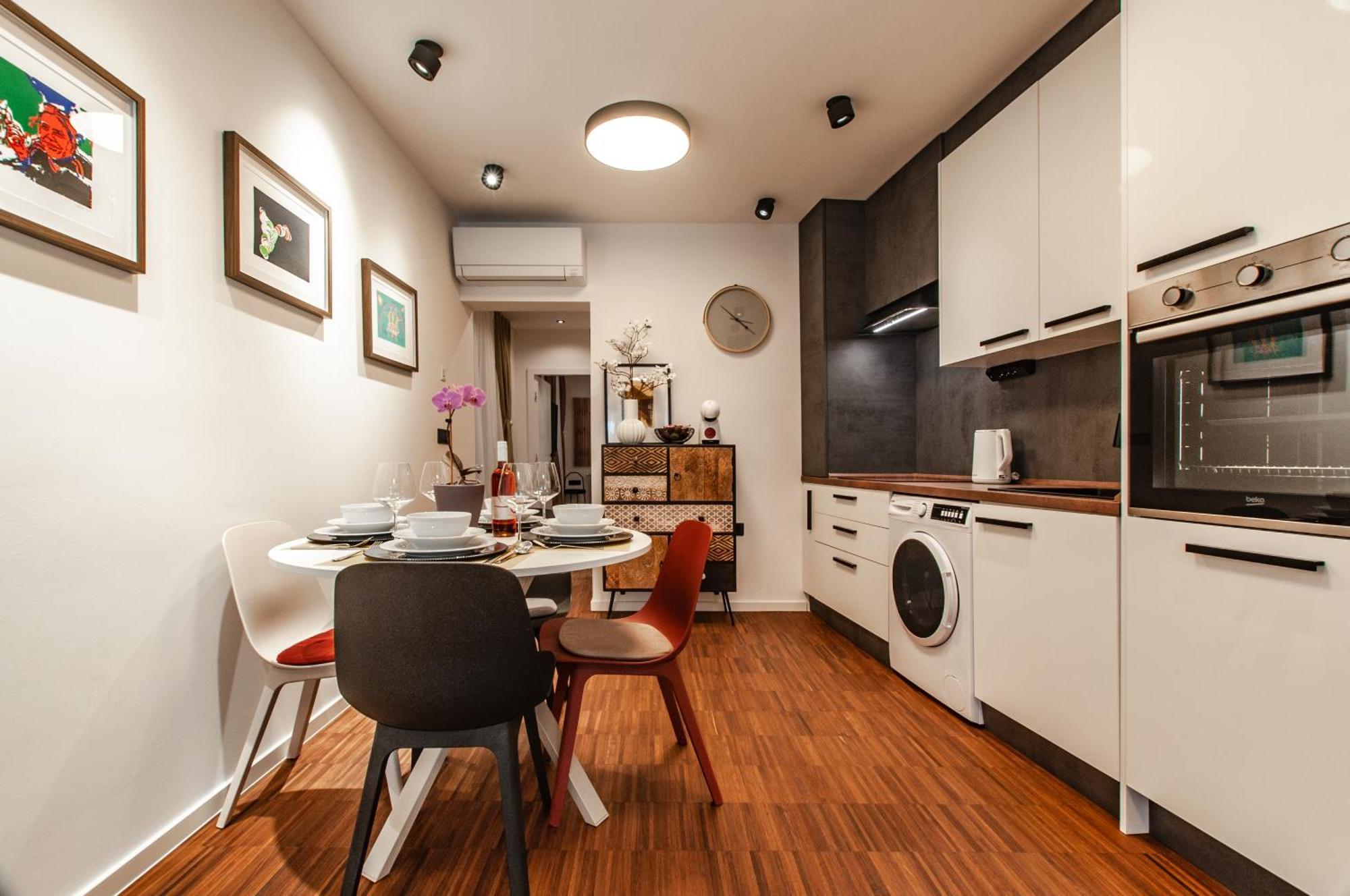 Six In The City Apartment, Ljubljana Exterior photo